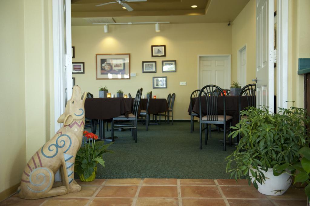 Calipatria Inn & Suites Restaurant photo
